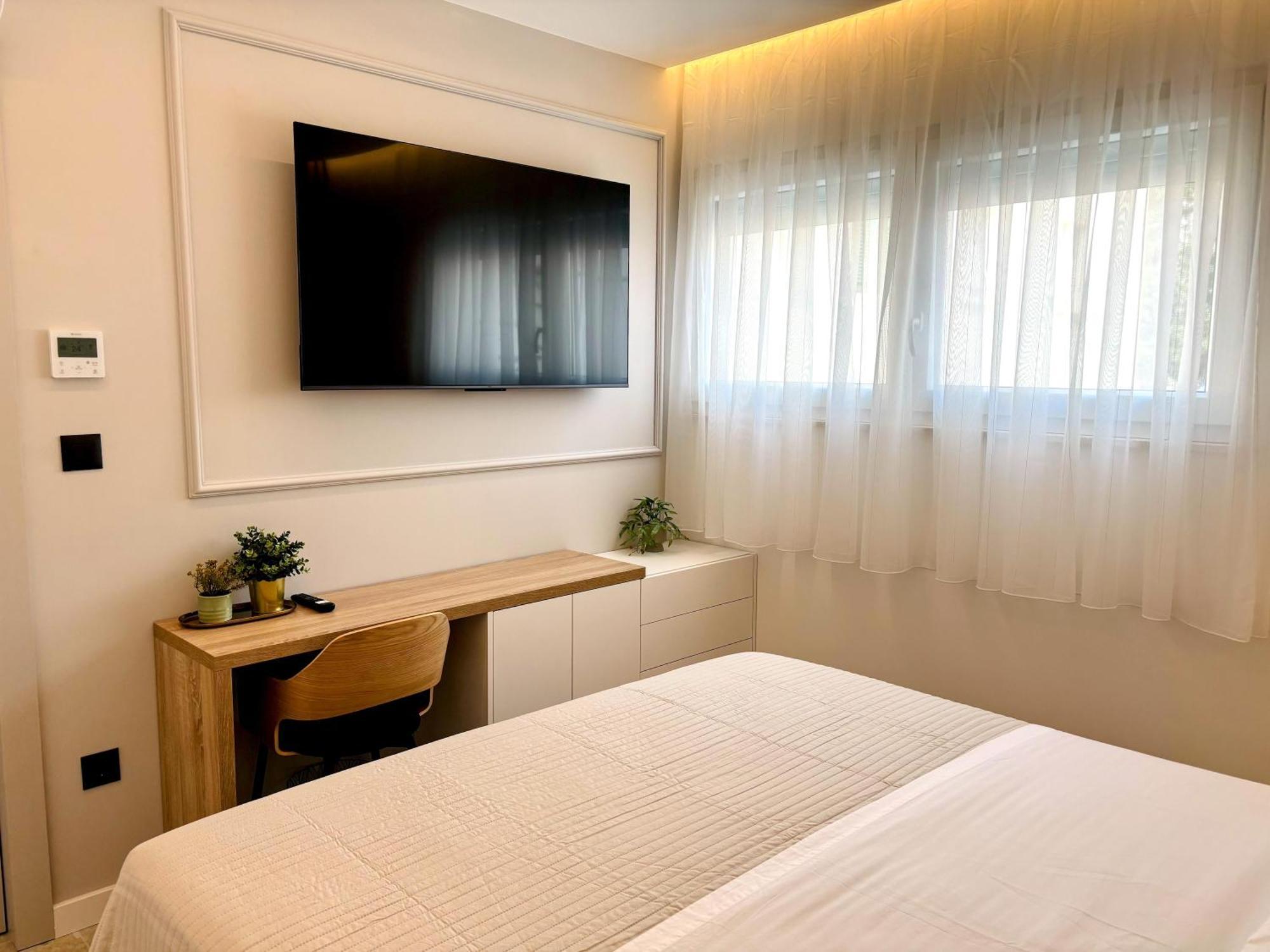 Marthinis Luxury Suites Split Exterior photo